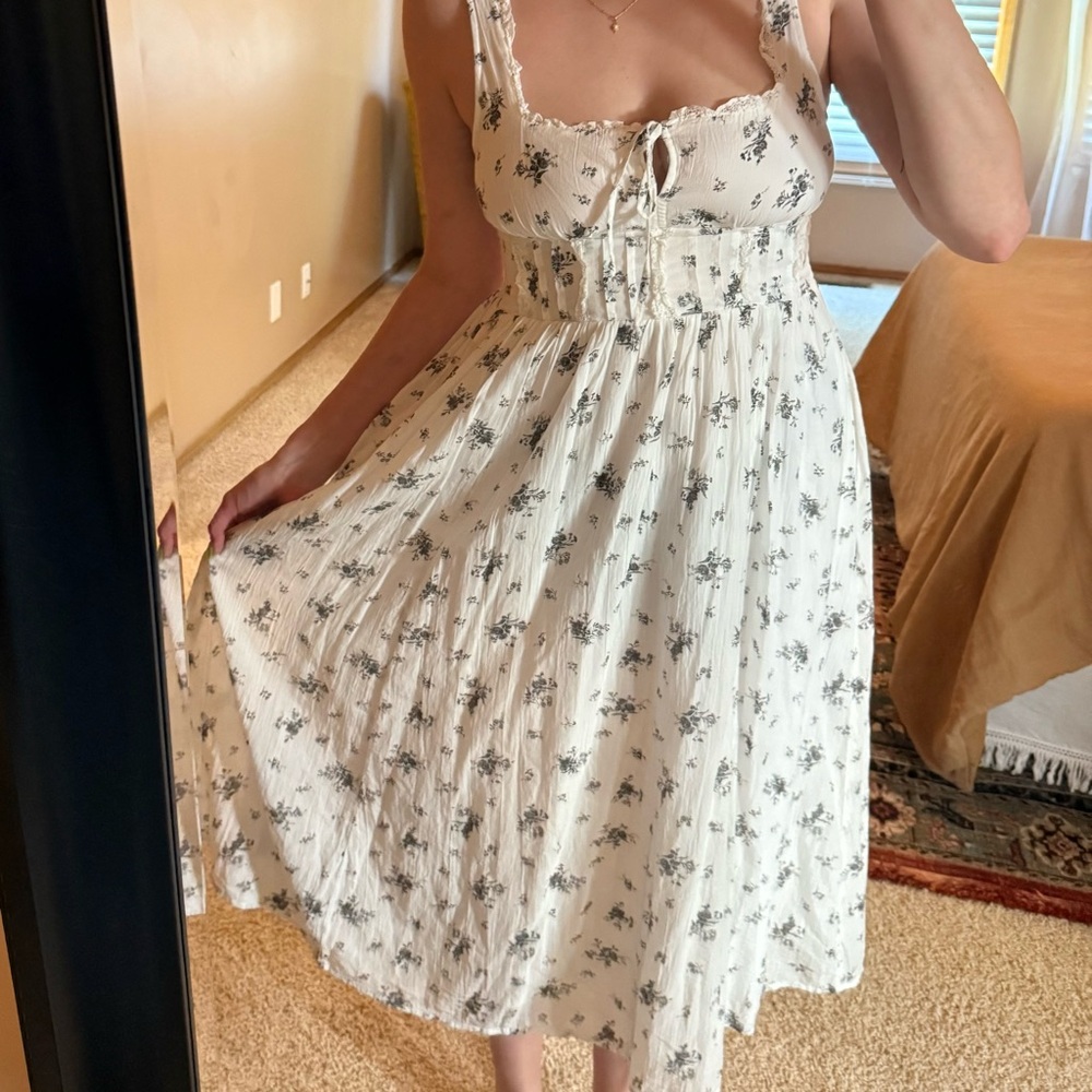 American Eagle Floral Midi Dress